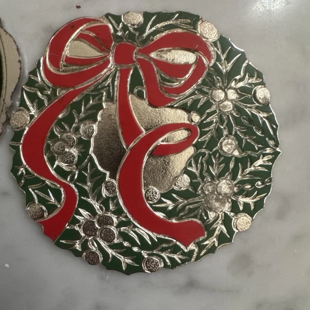 Vintage Holiday 6 Wreath Coasters Oneida Japan Silver Plate, Rogers 1988